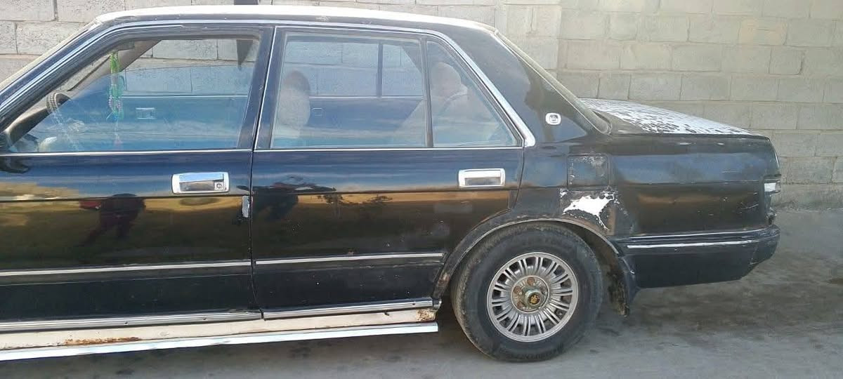 لبيع كير مكينه بل جيس موديل 91 السياره عل بلاد بيهة شويه  تلحيضات واقم واسط بسمي تحولي  مباشر ***********
