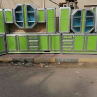 كاونتر • نظيف • خزائن مطبخ