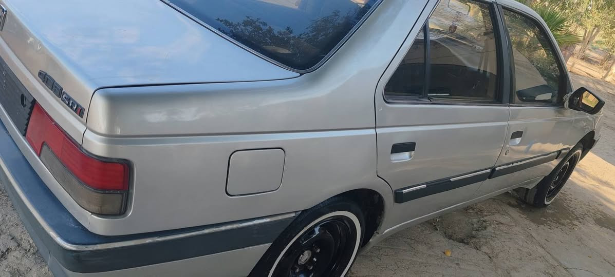 بيجو فرنسي ٤٠٥ كفاله من ضربه والخياس والتبديل جاهزه سيارة محرك كير مكفولات حدادايه ترايك للبصره سنويه جديده رقم بابل نكليزي بسمي  سعرها ب40 وبيها مجال مكاني ديوانية ***********
