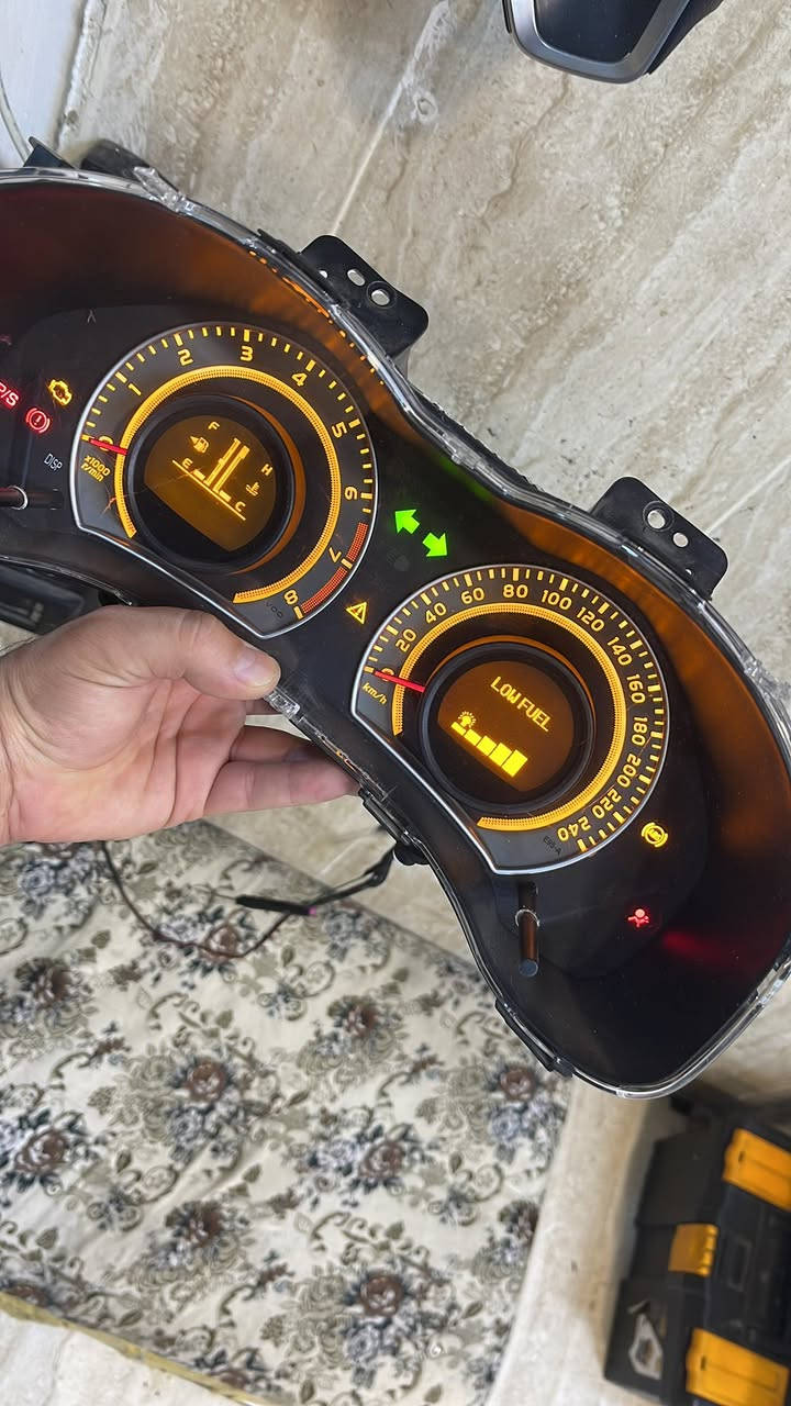 کیجات کرولا ٢٠٠٨——٢٠١٣
*********** 
توصیل موجود
