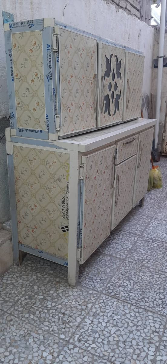 كاونتر جديد استعمال قليل جدا السعر 125 الف الرقم *********** واتصال و واتساب
