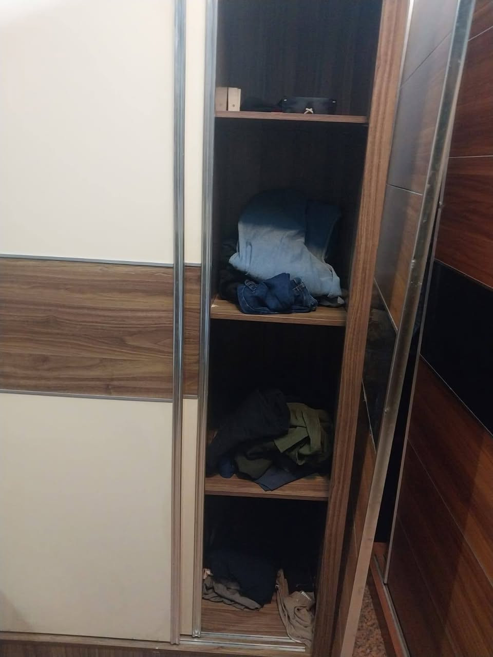 كنتور بابين سلايت اخو جديد اي ضرر مابي ٨٠ قفل


**إذا كنت صاحب هذا الإعلان وتريد حذفه لأي سبب، رجاءا أرسل رسالة إلى الدعم الفني**
