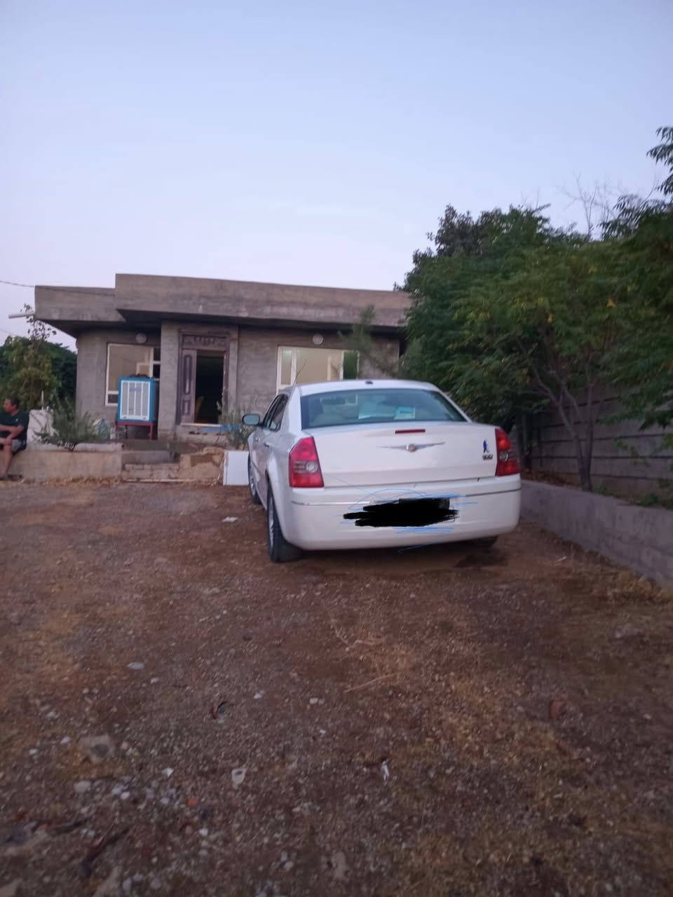 السلام عليكم للبيع اوباما ٢٠١٠ سياره مكفوله كفاله عامه صبغ وتبديل محرك وكير رقم بغداد بسمي السعر ١٤٥وبيها مجال بسيط ***********
