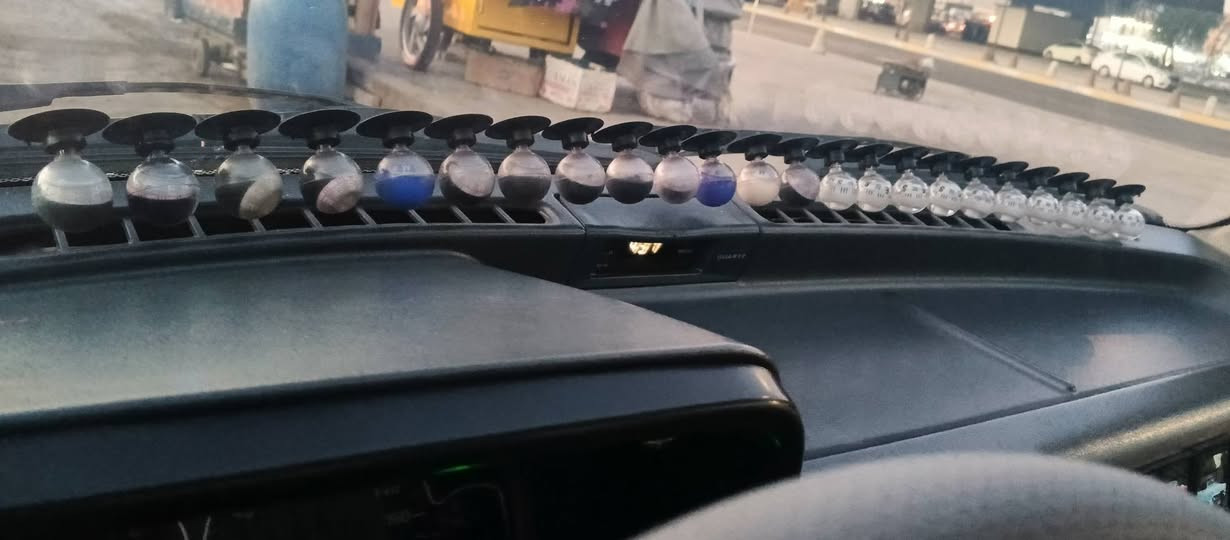 السلام عليكم غراض للبيع
كبات كلكسي 13 شاخه جبيره ملونه جدد ماعده كب موحلو بيهن السعر 300 بيهن مجال بسيط 
بوتينات 2ختم و2بدون تايوان للبيع الختم على 75 والتايوان على 50قفل 
اريل جامه اصلي اب 70 
مصره مال باجات الباجات صب ماعدا الAA اصلي اب 250 البوري كله قفل 
بوصلات تايوان ختم وشر على 3 قفل 
اسف على الاطاله  مكاني النهضه ***********
