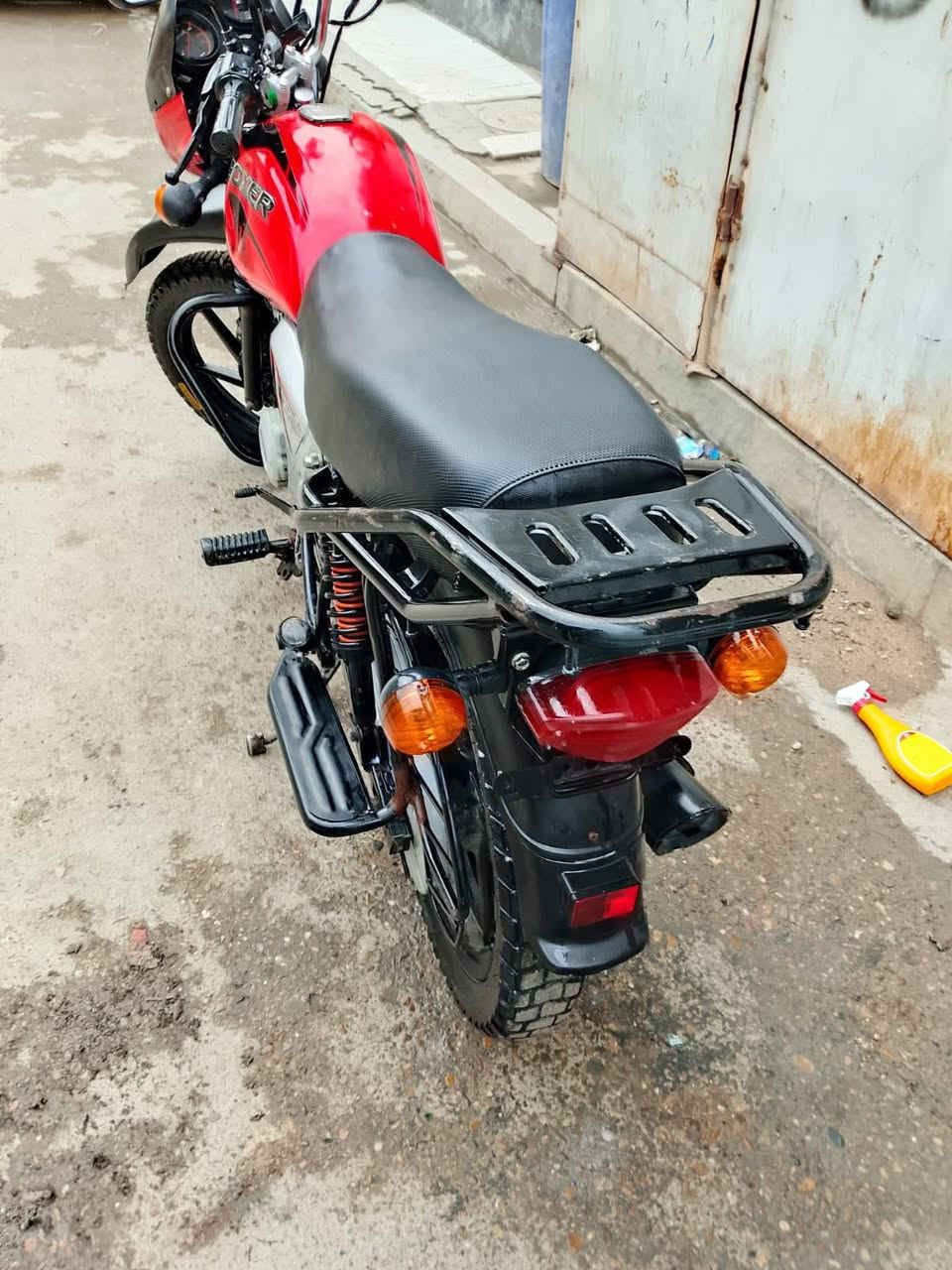 بوكسر جبلي23 كامله مكمله نضافه كدام عينك مابيه اي نقص  اوراق كامله مكمله واكفلك سرقة وعشائر المكان بغداد البلديات موجود واتساب ***********السعر خاص
