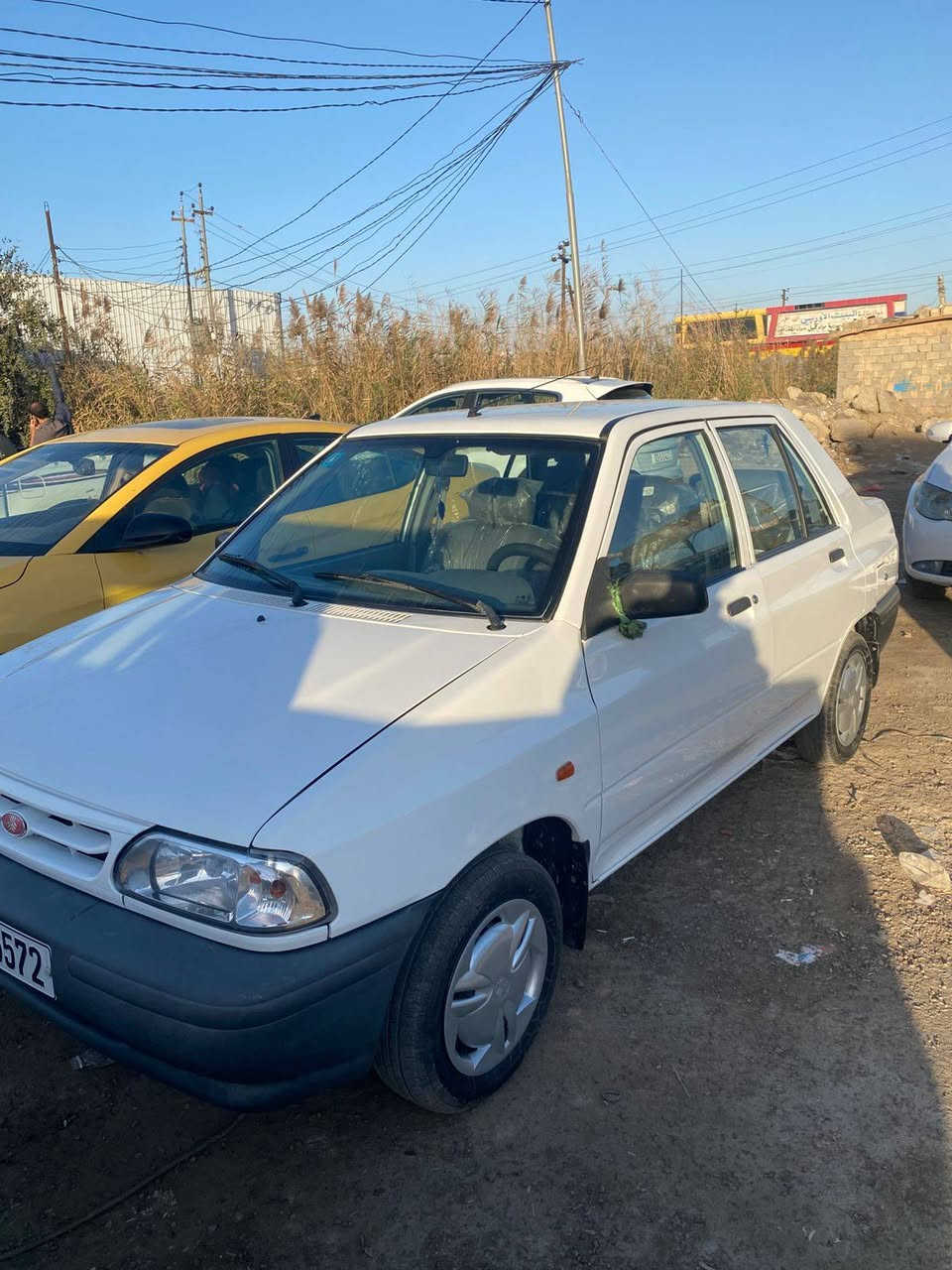 سلام عليكم للبيع سايبة
موديل 2024
لون ابيض
رقم بغداد بسمنة السيارة
ماشية 45
السيارة بيهة شوية صبغ بل جاملغ المامي
مكان السيارة بغداد قرب بسماية
السيارة خير من الله جديدة لا عطل ولااي شي 
السفسار على الرقم ***********
النتصال على واتساب والماسنجر فقط
