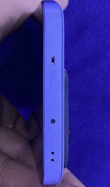 السلام عليكم 

الجهاز ذاكتره 512 العشوائيه 12+12

شاشة 144هيرتز 

ببجي 120فريم

يدعم شحن 120واط

بي هاي البيت مال شريحه ملثوم من عده شويه و طخه بسيطه موضحه بلصوره و سهله تتبدل هاي  بقية الجهاز نضيف 

رجائااااااااااأأ (قفل بدون عمله) لحد يعامل

ملحقات شاحنه الاصليه و الكارتونه موجوده
مكاني بغداد دوره 
رقم تلفون *********** بغداد, العراق
