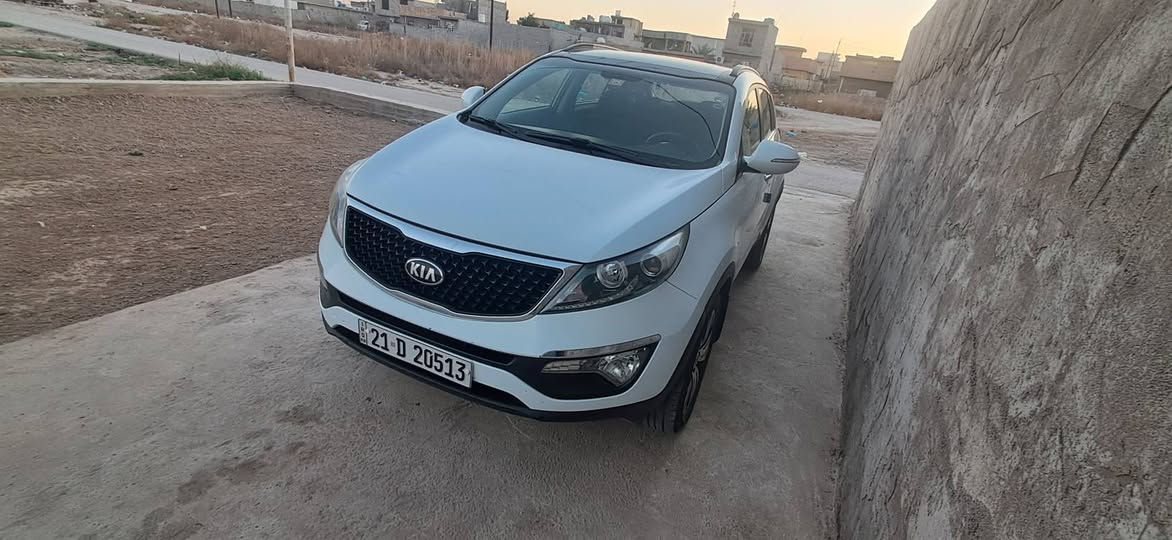 سبورتج موديل 2015خليجي مكينه 2000درش فول مواصفات بنراما تحكمات داخل لونين  مرايات شفط حساس امامي خلفي وهواي مواصفات سياره جديده ومبيها اي نقص كير مكينه صدر كله ع شركه برغي ممفتوح بيها رقم سليمانيه باسمنه تحويل مباشر سياره مكفوله كفاله عامه بيها شويه صبغ باب الصدر فقط السعر 155ورقه مكاني بغداد الدوره ***********
***********
