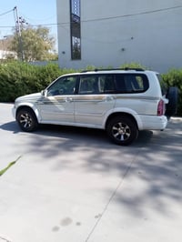 سوزوكي • ٢٠٠٤ • ٧ راكب