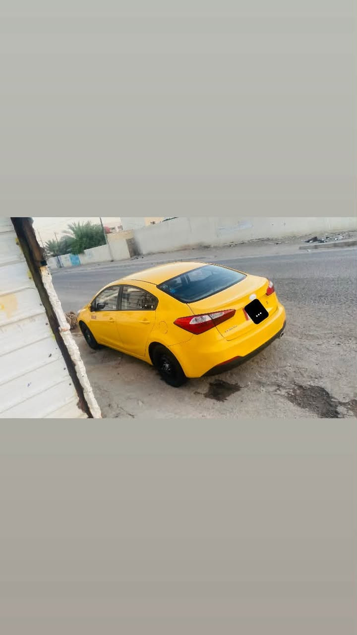 كيه سيراتو موديل 2015 خليجيه سياره سوناره مرفوق بصور 
مكينه 1600 كفاله مكينه وكير مكفوله من كلشي بس بيه ضربه كد شبر بل جاملغ امامي مذكور بسونار حداديه طوبه جديده سياره متعوب عليه ومال بيت تحكم ستيرن حاكيه بيه شاشه عرض وكامره خلفيه سياره مال جني تخم تاير جديد كلشي بيه جديد ومتعوب عليه /ملاحضه /بيه ضعف بل تبريد بل كمبريسر ❄️ / رقم هاتف *********** خابرني وتدلل مو شراي رجاً لايتعبني ويكسر بل حلال ماتعجبك عبر المنشور سعره 110 وبيه مجال مكاني ميسان العماره مركز
