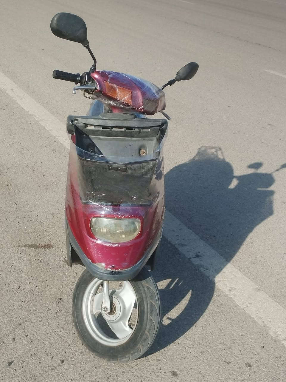 ماطور للبيع ياماها كهربائية كله شغال لايت زينون اشاير بك لايت صوت اكسل مابي شاصي بل شرط *********** سعر 220 وبي مجال
