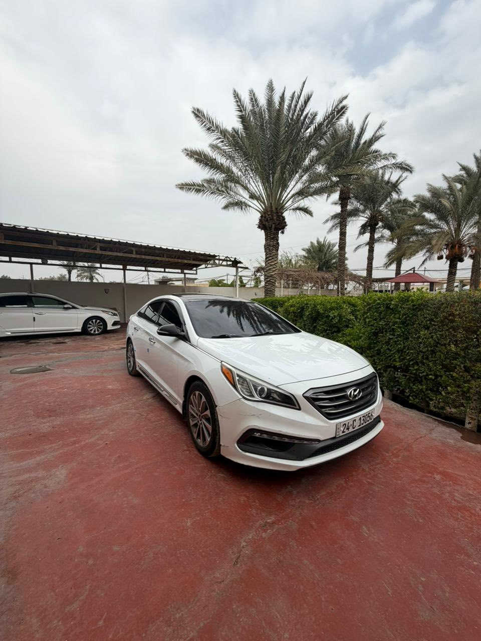 السلام عليكم
سوناتا للبيع 2015وارد كندي

بدون حادث 

فول مواصفات vip

رقم دهوك بسمي شرط التحويل 

موصفات السياره 

بانوراما 

حساسات خلفية 

رادار جانبي 

بصمة 

شاشة صغيره 

تبريد بيانو 

تدفه تبريد كشنات 

تبريد قطعتين 

كشنات كهرباء 

داخل اسود ملكي جلد 

محرك 2400GDi

للستفسار اتصل ***********

مكان السياره بغداد حي الاعلام
