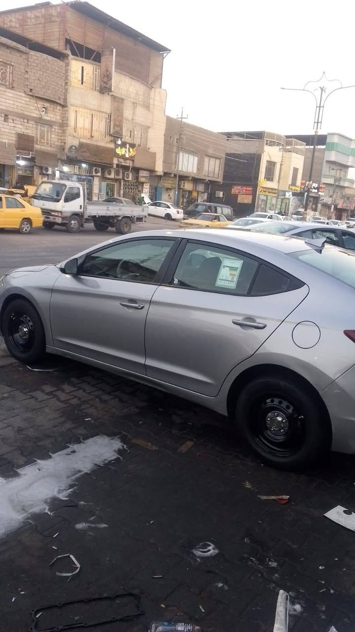 سلام عليكم
النترا للبيع م2020وارد امريكي حادثه بس بنيد وراجع نفسه سياره كله ليبل واحد جاهزه من كلشي نعمه من الله فول موصفات عدا فتحه وبصمه مكان بصره سعر135بيه مجال باقي تفاصيل ع اتصال ***********
