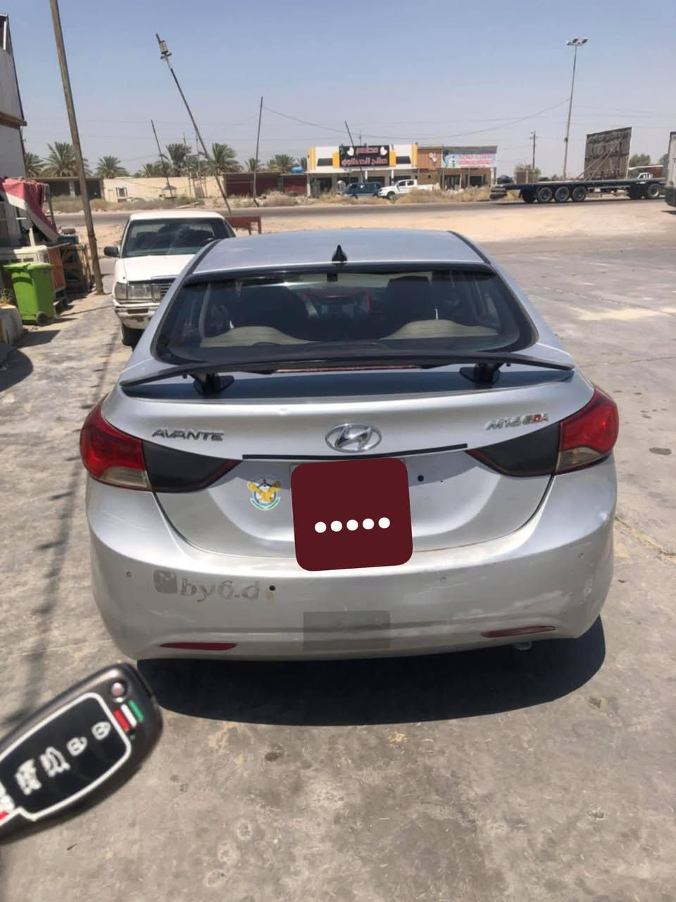 السلام عليكم
للبيع بل قسط 
افانتي 2011محرك 1600gdi
السياره نضيفه كاعده وخير من الله محرك تبريد كهربائيات دواخل نضيفه تدفئه كشنات تحكمات ستيرن 
رقم بغداد مو انكليزي العادي 
مقدمه 50وبل شهر 3اوراق 
مكان بغداد غزاليه 
رقم ***********
ممتواجد عل خاص اتصال او واتس اب
