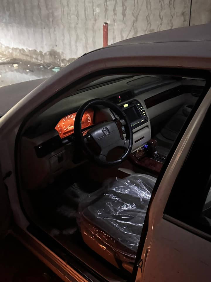 سلام عليكم ملكه ادوات  دكمه وحده
بيها كصه قماره
مال جناي سياره حلوه ونضيفه 
كير ومكينه  وين متريد روح بيهن 
***********
