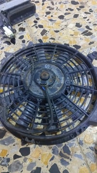 غراض ملكه للبيع سعر 50 والاتصال على الرقم 07809559981
