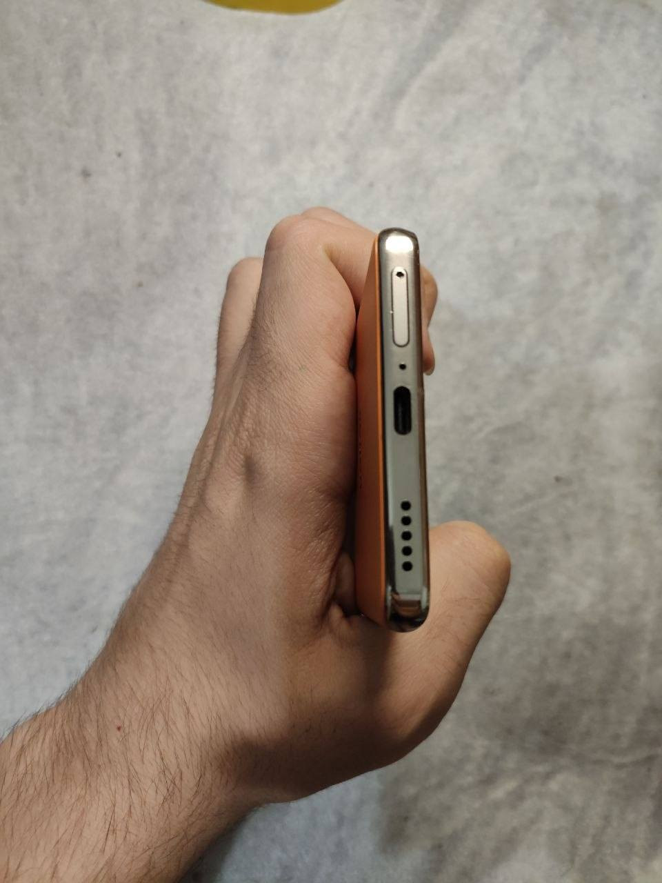 سلام عليكم🌹 

جهاز honor X9b ذاكرة 256GB RAM 12GB

مع جميع ملحقات عدة كفر

جهاز بي مشلكة ان شاشة بيهة خط وردي و مرات يضهر خط بشاشة أخضر بنص و يختفي و يرجع

و جهاز مفتوح و مبدل له منفذ شحن و سماعة

جهاز يعمل بنسبة 100% و ما بيه اي مشلكة غير شاشة

نضافة 85%

السعر: 130.000 دينار عراقي

تكدر تبدل شاشة و و خلصت و إذا تريد تخليه يضل وياك طبيعي ما يأثر علا استخدامك يومي يفيد لشخص بعده ما عنده فلوس و يريد جهاز 60FPS مرات اصل انسة خط بس يضهر اله خط أخضر بشاشة و يختفي و يرجع

متوفر توصيل لجميع محافضات


**إذا كنت صاحب هذا الإعلان وتريد حذفه لأي سبب، رجاءا أرسل رسالة إلى الدعم الفني**