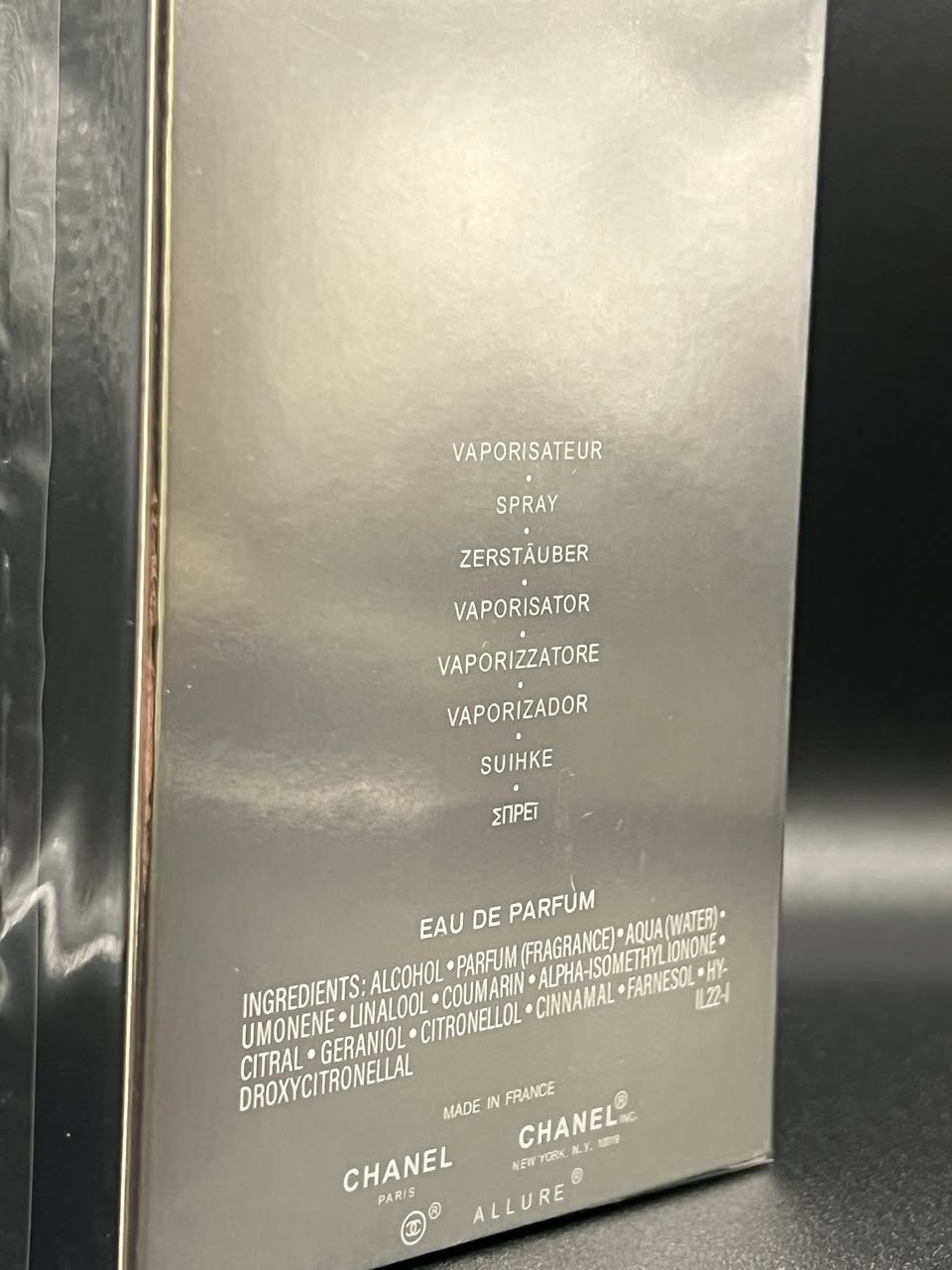 عطر ماركة فرنسية امزون جديد غير مستخدم
متوفر توصيل لجميع محافظات العراق


**إذا كنت صاحب هذا الإعلان وتريد حذفه لأي سبب، رجاءا أرسل رسالة إلى الدعم الفني**