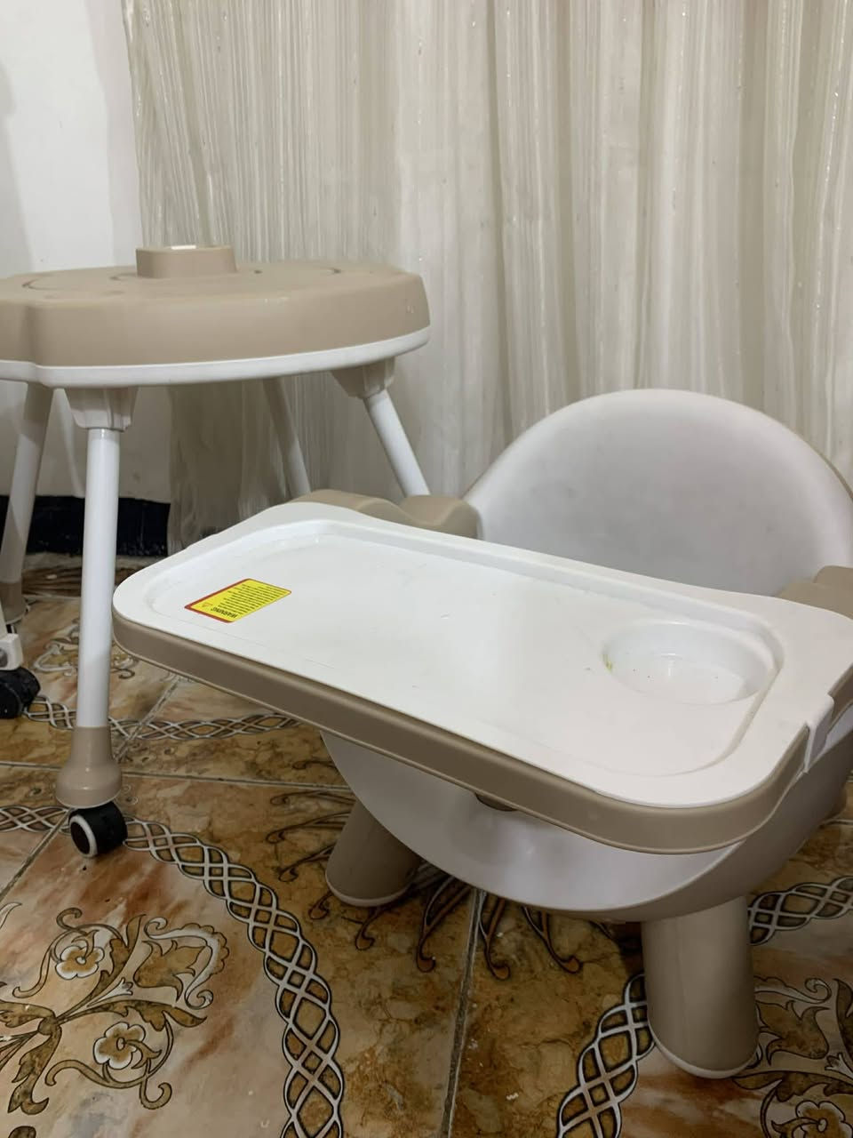 كرسي طعام ب65 وكامره اطفال ب60 والحجله ب40 والهزاز ب40 نضيفات وجددد مامستعملات هواي  مكانهن. بكرلي  اني مندوبه شعندك غراض بيت بسعر مناسب بلحله دز خاص


**إذا كنت صاحب هذا الإعلان وتريد حذفه لأي سبب، رجاءا أرسل رسالة إلى الدعم الفني**