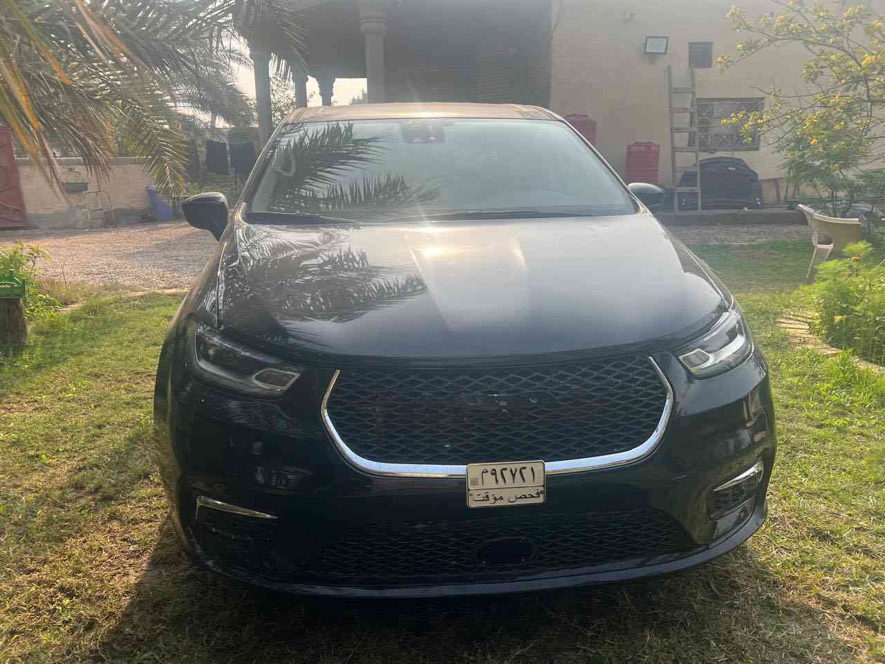 كرايزلر فويجر LX 2023
السيارة بدون رقم تترقم جميع المحافظات عدا الاقليم
السيارة بحالة جيدة جداً 
مناسبة للعائلة والاستخدام اليومي.
المواصفات:
 • محرك 6 سلندر
 • ناقل حركة أوتوماتيك
 • شاشة وسطية + نظام ترفيه
 • أنظمة أمان (ABS – Airbags – Traction Control)
 • مساحة داخلية واسعة + مقاعد مريحة
 • صرفية وقود جيدة مقارنة بالحجم
الحالة:
 • ✅ السيارة تعمل وتسير بشكل طبيعي
 • ✅ تم التعرض إلى حادث سابق وتم تصليحه بالكامل
 • لا يوجد أي مشاكل ميكانيكية حالياً
 • جاهزة للفحص والاختبار
رقم الشاصي
2C4RC1CG2PR615789
📍 الموقع: البصرة قضاء المدينة
💰 السعر: 168 ورقة
للاستفسار أو المعاينة يرجى التواصل على الرقم
0770 733 5334
