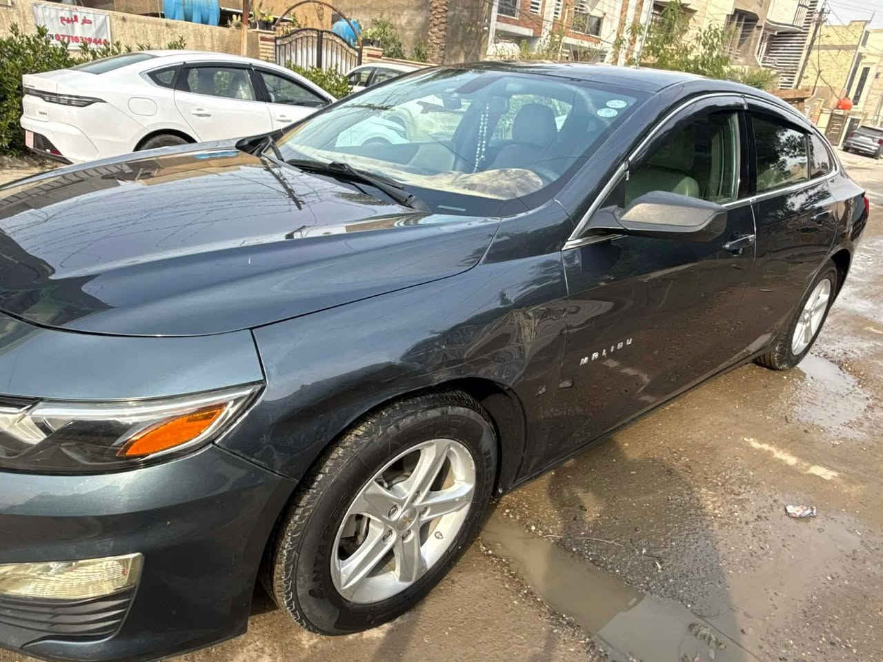 ماليبوا 2019 حادث سرقه في جاملغ الأيمن بيها طخه جاملغ الأيسر  مثل ماوضح صوره سياره ماشيه 136 الف   رقم شمالي ***********
