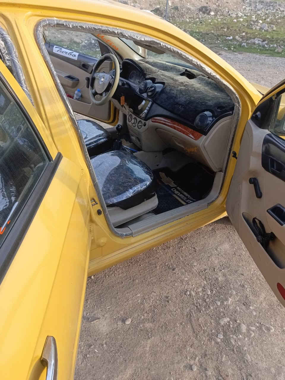 افيو موديل 2009 مؤسسة
هيئة غرامات مصفره 
رقم بغداد مسطرة اجنبي
كير ومحرك شرط 
تبريد تدفئة كلو شغال 
***********
