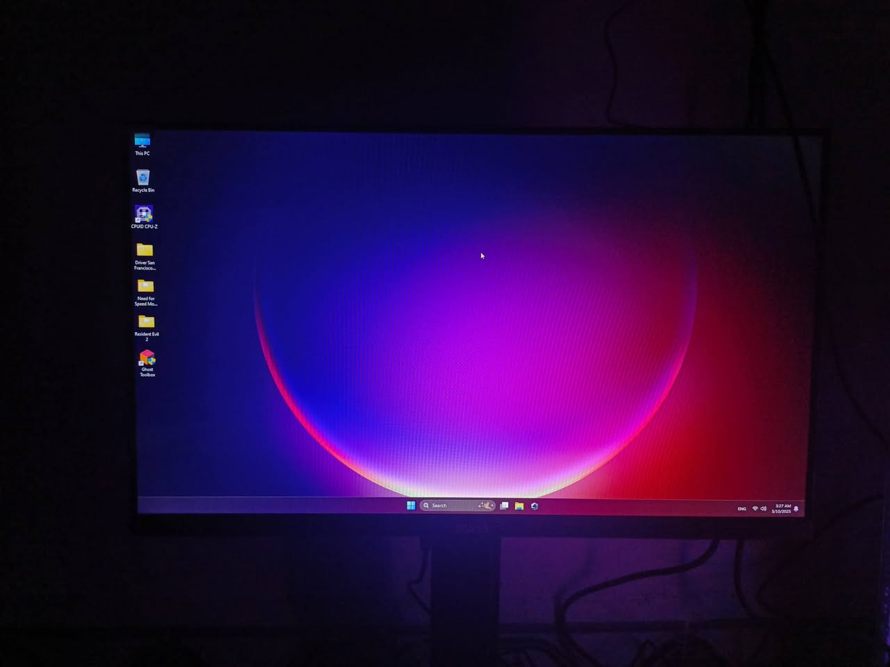 السلام عليكم PC"كاملة من كلشي " للبيع مستخدمة بنظافة عاليا جدآ استخدام بسيط 
ما بيه اي خلل وما داخلة صيانة 
مواصفات 
كارت الشاشة /RX5700XT 4G
معالج / R5 5500
الذاكرة العشوائية /16GB DDR5
الذاكرة / 265GB
شاشة / 24" FHD 144HZ

IPS
البور سبلاي /550 واط 
ملاحظة / تجميعة كاملة من ماوس من كيبورد و ماوس باد و سماعات 

السعر 850 الف توصيل الجميع الحافظات مجاني 
للطلب ولاستفسار ***********
