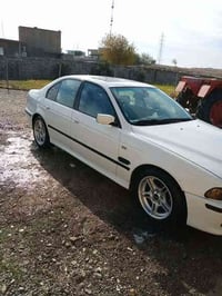 بي إم صقر 528 السياره جديده تخم تاير باتري كهربائيات كلها شقاله فتحت س...