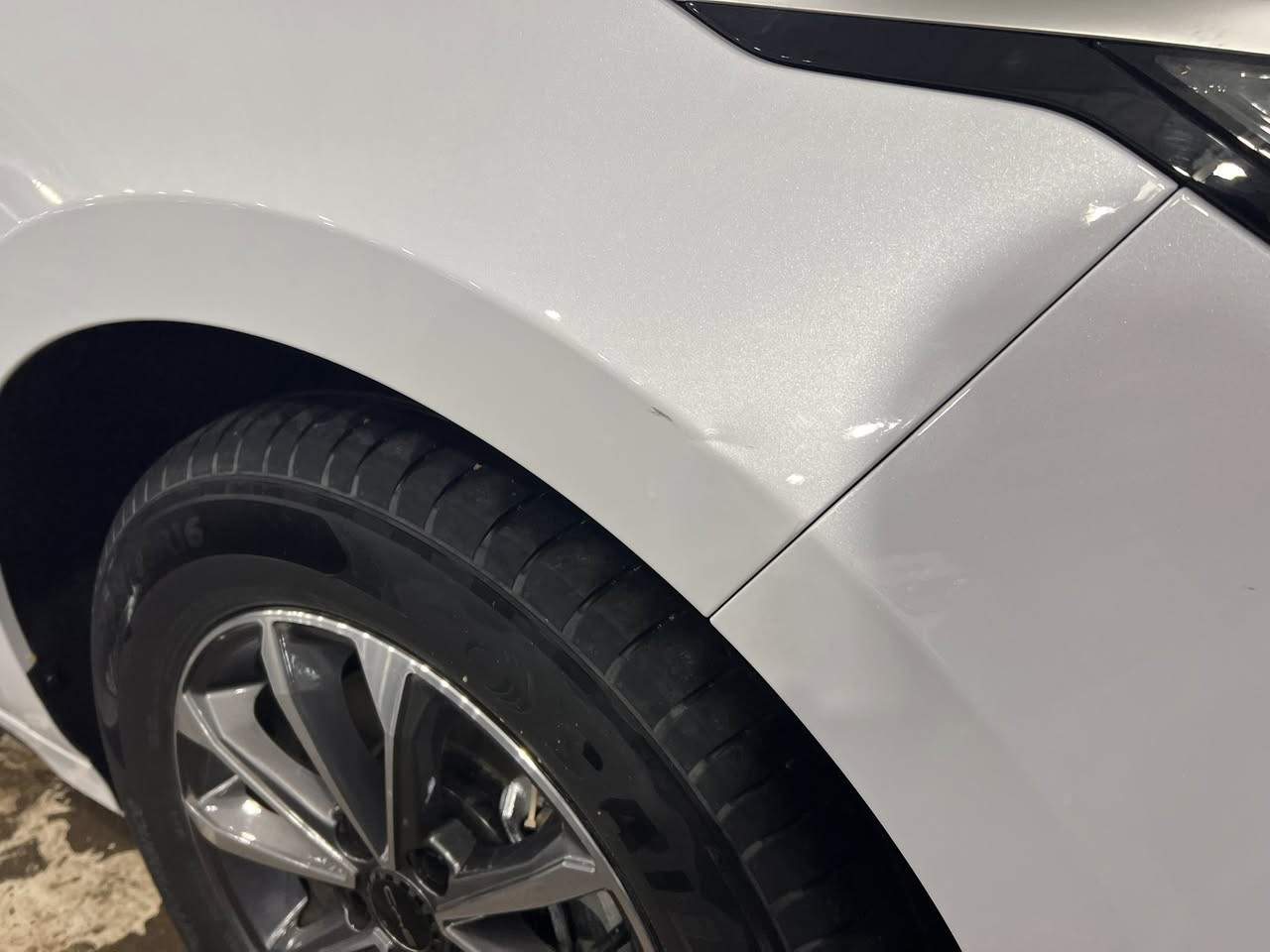 السلام عليكم
BYD دستروير2025مرقمة بغداد 
ماشية 10000
مكان بغداد الكريعات معرض جبل عرفة 
بيهة رصعة يم قبق البانزين 
مدوشمة كشناتهة 
لاستفسار لاتصال***********
السعر 18500
