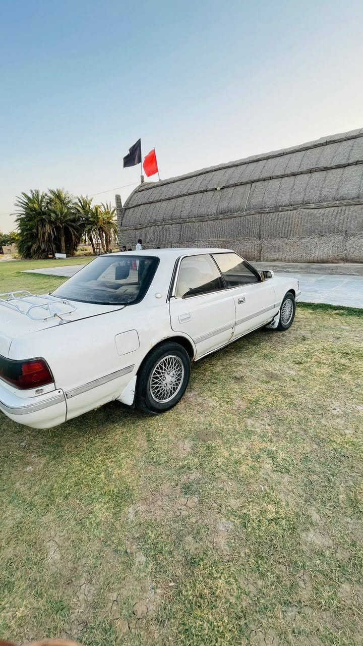 سلام عليكم شيزر مصطره للبيع
سياره مكفوله ضربه وصبغ رقم بصره 
تخم تاير حداديه جاهزه من طول الطول 
دواخل تخبل برانكيت يخبل محرك ونجي
محرك وكير خير من الله سياره جاهزه وحلوه

#السعر_33وبيها_مجال /ملاحضه مكلف بنشر

العنوان الناصريه الغراف

***********
