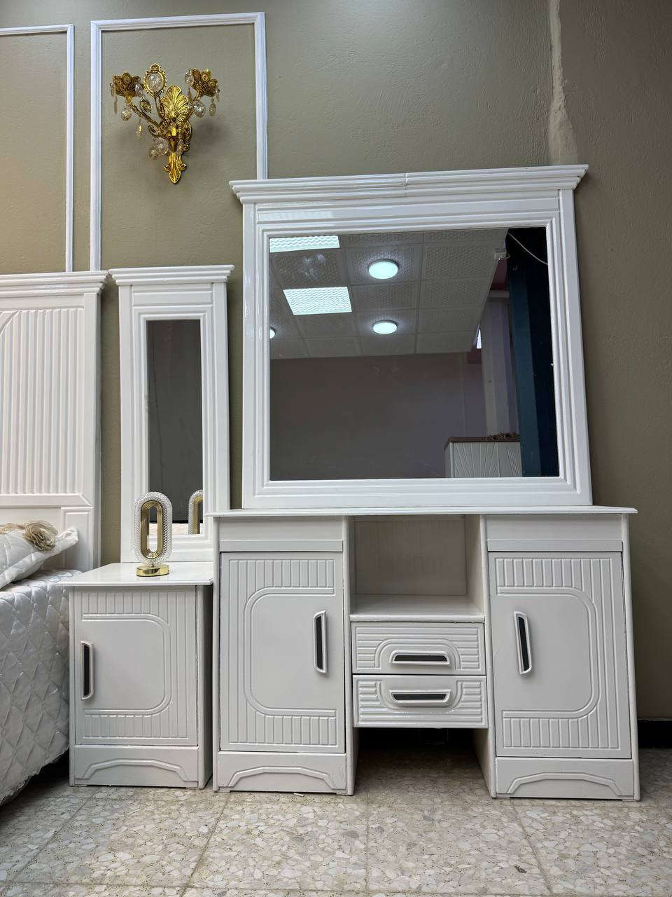 متوفر الان موديل جديد ..
غرف صاج عراقي بتصاميم جديده ونازكه✨
سعر الشازلون الخزان 75 الف 
سعر الشازلون المقعد 50 الف 
غرفه نوم داخل معاكس خشب 3 ملم
خارج تحفير sns انديف 5 ملم
الصبغ حراري درجة اولى
6باب  متكونه من 9قطع
زاويه تصميم كنتوري بارتفاع الكنتور
السرير بلاويد اسود 6ارجل
قياس الكنتور ارتفاع 2.40 وعرض 3.20
النقل والشد مجاناً داخل بغداد 
يوجد توصيل الى جميع المحافضات وباسعار مناسبه


**إذا كنت صاحب هذا الإعلان وتريد حذفه لأي سبب، رجاءا أرسل رسالة إلى الدعم الفني**