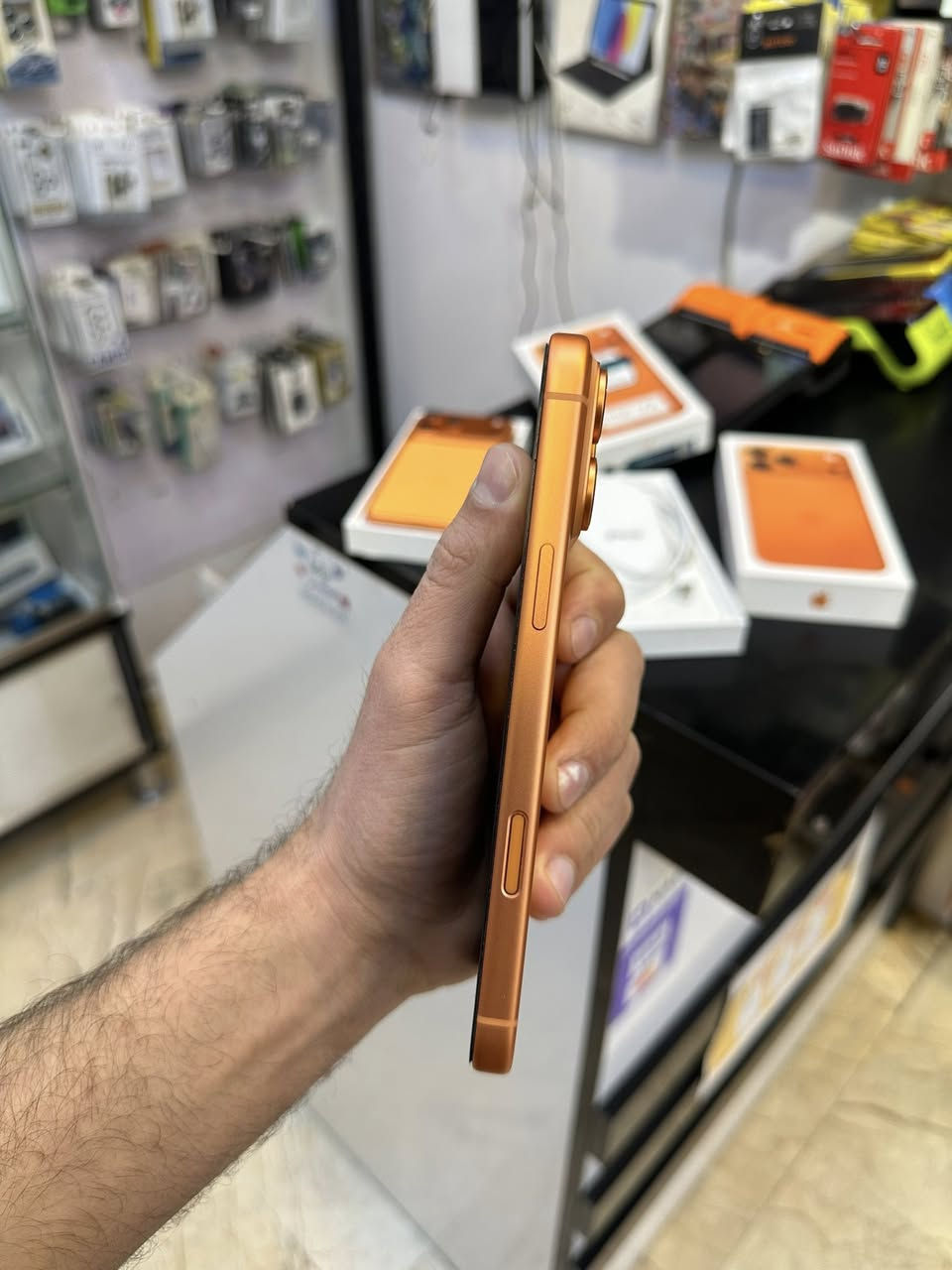 السلام عليكم
Iphone 17 pro max 256GB
Esim
نظافة ‎%‎
بطارية 100
مستعمل شهر واحد
مكفول من التصليح ومن أي خلل
باكيت وكيبل أصلي
السعر مليون و740
مكاني بغداد العامرية
***********
لا يوجد توصيل
