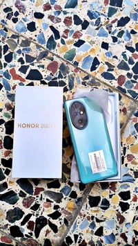 هونر 200 برو صاري اربع ايام من اخذته بس مفتوح من الكارتونه ومشغله ممدخ...