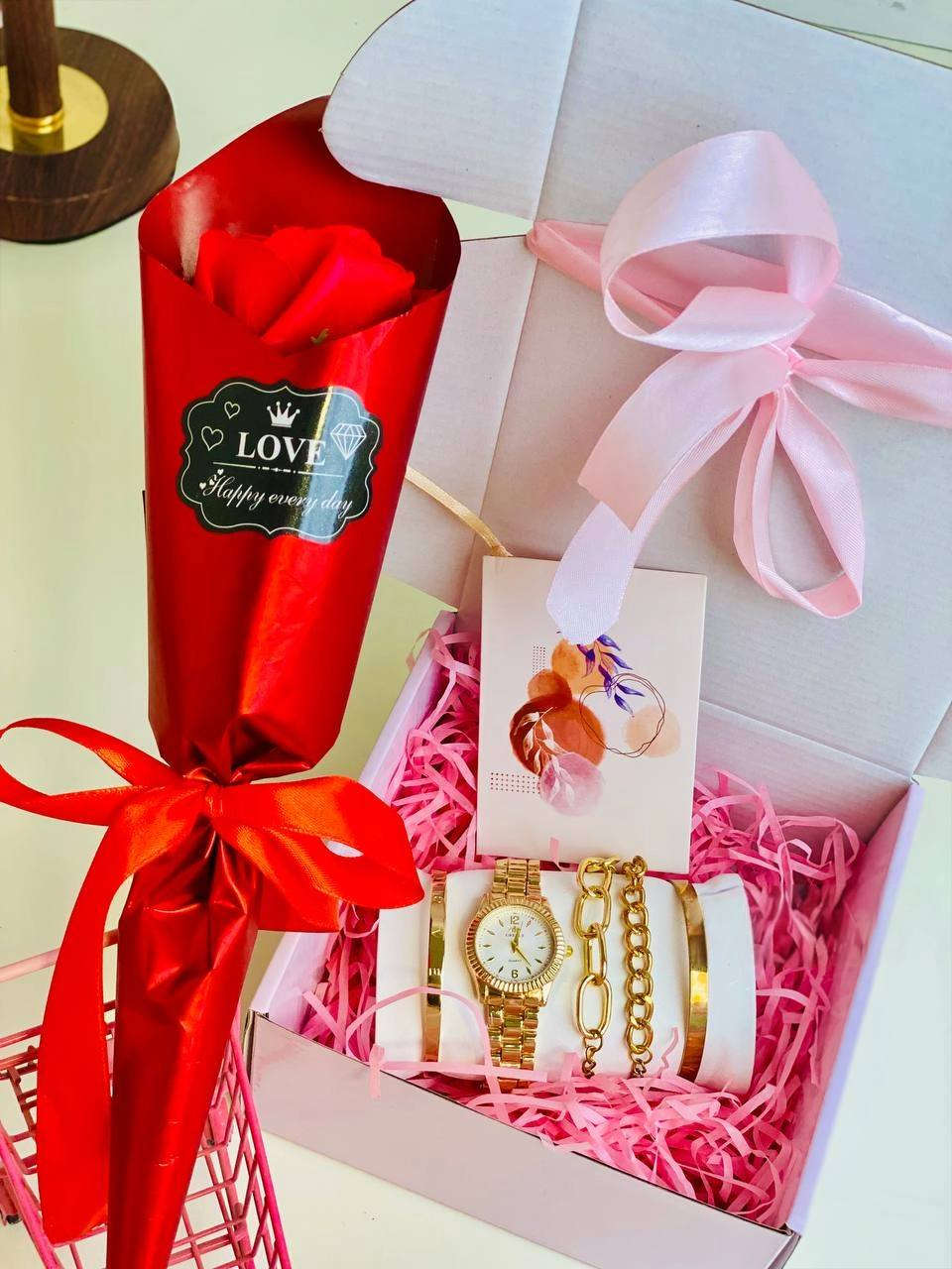 اشتغل طباعه هودي شمسيّة قبعه 
سكارڤ.. ترتيب وتجهيز هدايا 
ومتوفره توصيل لجميع المحافظات العراق  
لتواصل  وطلب واتساب 
***********... هذا نموذج من شغلي وايظا متوفر سكارڤ الاسود
