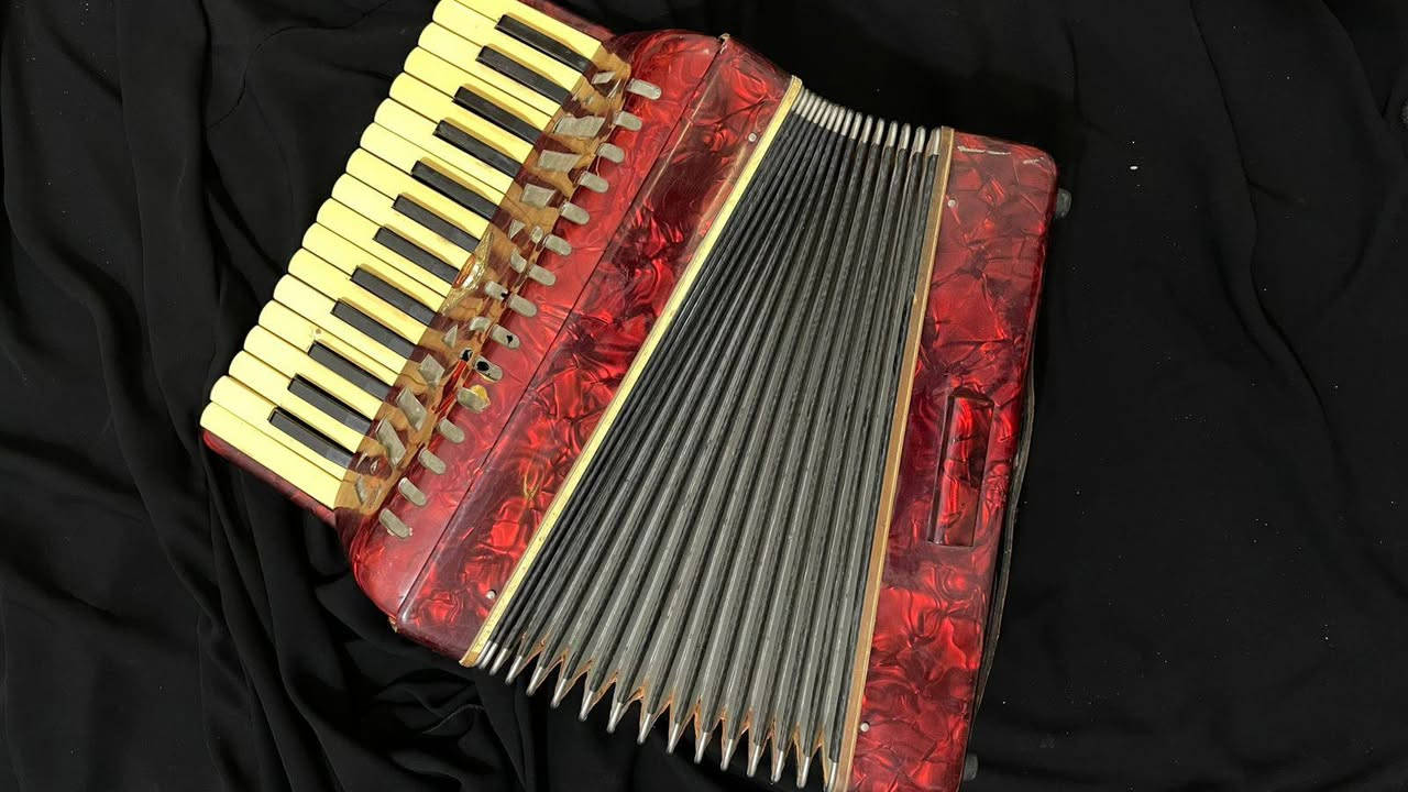 الالات الموسيقيه للبيع ***********
