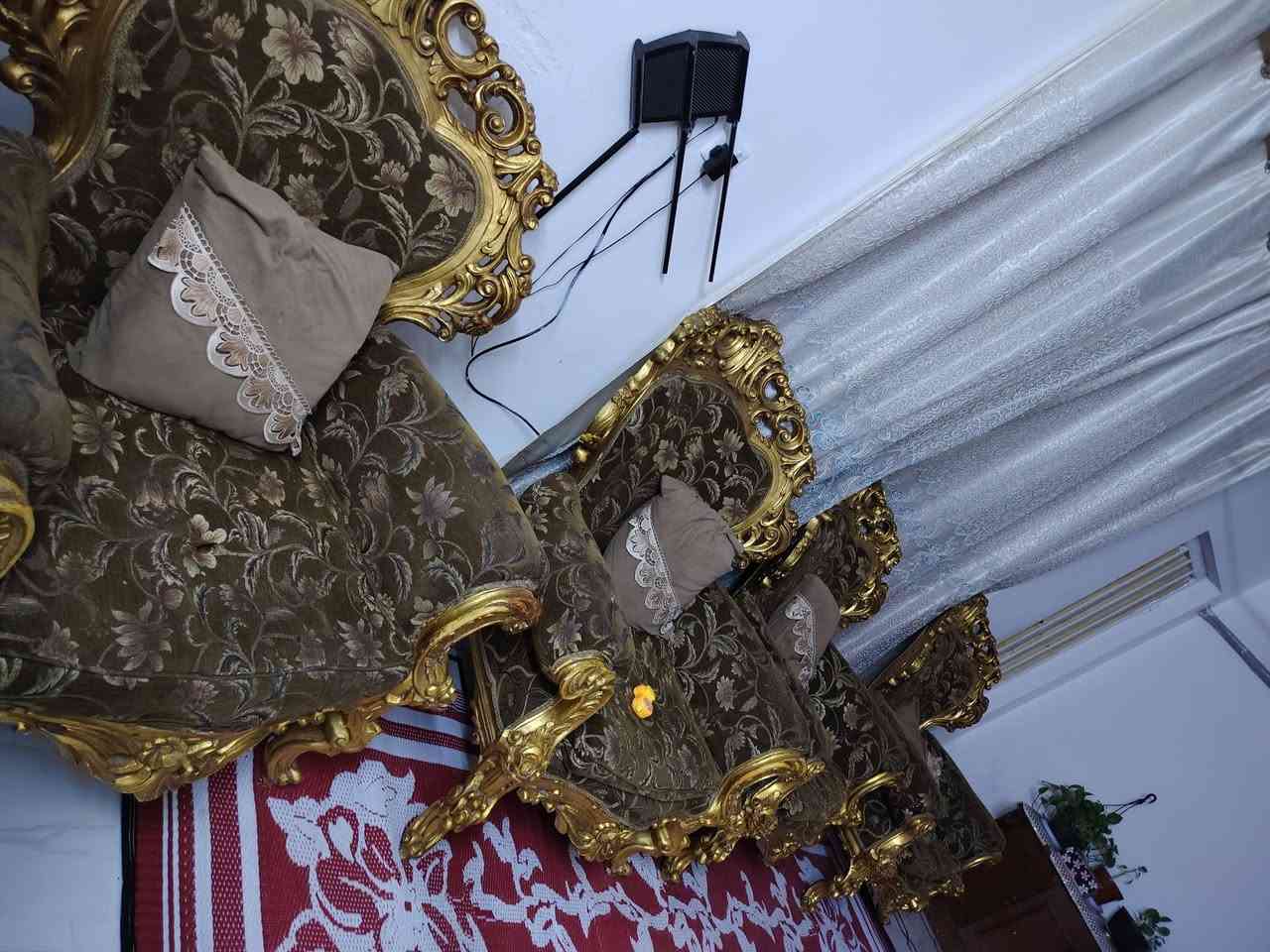 عندي هذا التخم اريد ابيعة ١٠ مقاعد اذا يدوشم يصير يخبل ملكي اكو وحدة من القنفات بيها ضرر بسيط يصلح


**إذا كنت صاحب هذا الإعلان وتريد حذفه لأي سبب، رجاءا أرسل رسالة إلى الدعم الفني**
