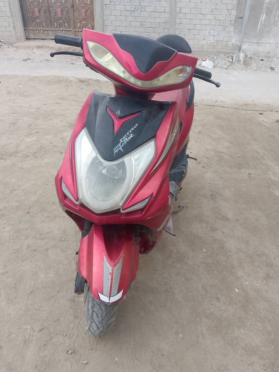 السلام عليكم ورحمه الله وبركاته دراجه لبيع أو مراوس كلشي مابيه بس عوزه فيشه بيه خيط 
دخان السعر ٣٥٠ بيه مجال المكان الشامية حي العسكري الغربي الرقم ***********لمو شاري لا يطب
