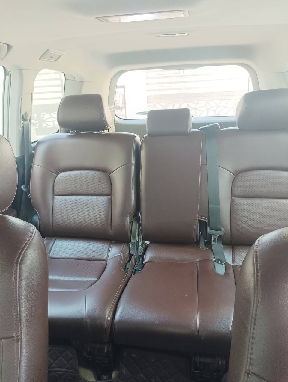 السلام عليكم
للبيع لاندكروز ٢٠٠٩ محدثة ٢٠٢١ داخل وخارج تحديث درجة اولى ضربتها بجم مصبوغة حزام فقط بدون قمارة لغرض التحديث مكفولة من البارد والمعجون سنوية جديدة بسمي لغاية ٢٠٢٩ رقم بغداد انكليزي گير محرك كهربائيات كلها مكفولة تبريد ثلج حجم المحرك /٤٥٠٠
ـ بصمة تشغيل
ـ بصمة ابواب 
ـ فتحة
ـ ثلاجة
ـ دفع رباعي
ـ كامرة
ـ حساس امامي خلفي 
مكان السيارة بابل/الحله 
السعر/٢٦٠ وبيه مجال للاستفسار الاتصال/***********
