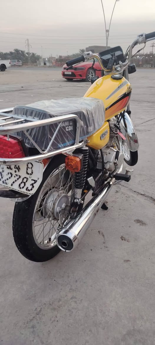 دراجه للبيع رقم سنويه جديد مكان بالقرنه ***********
