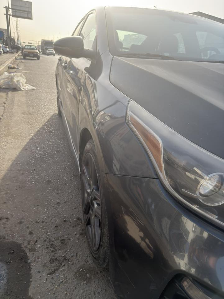 السلام عليكم فورتي موديل 2021 جيتي لاين ماعدا الفتحة حادث امريكا بنيد مبدل وهنا بل العراق صبغ صفحة بدون دواخل وتكم السعر 120$ 
***********
