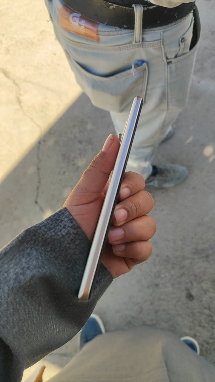 جهاز نضيف حيل سعره 500 بيه مجال بسيط


**إذا كنت صاحب هذا الإعلان وتريد حذفه لأي سبب، رجاءا أرسل رسالة إلى الدعم الفني**