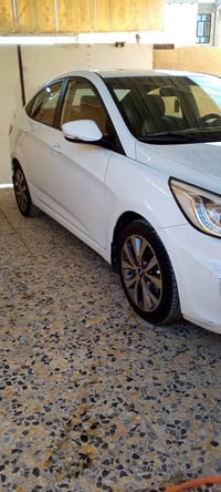 اكسنت 2016 محرك 1600 رقم بغداد بأسمي ماشيه 86 السياره بدون قطره صبغ بي...