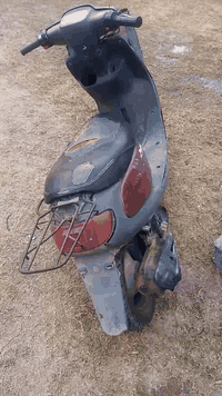 دراجه منغولي مكينه خرسه شرط كهربيات شغاله شلعه قويه *********** *********** مكاني كربلاء الحسينه ٣٠٠
