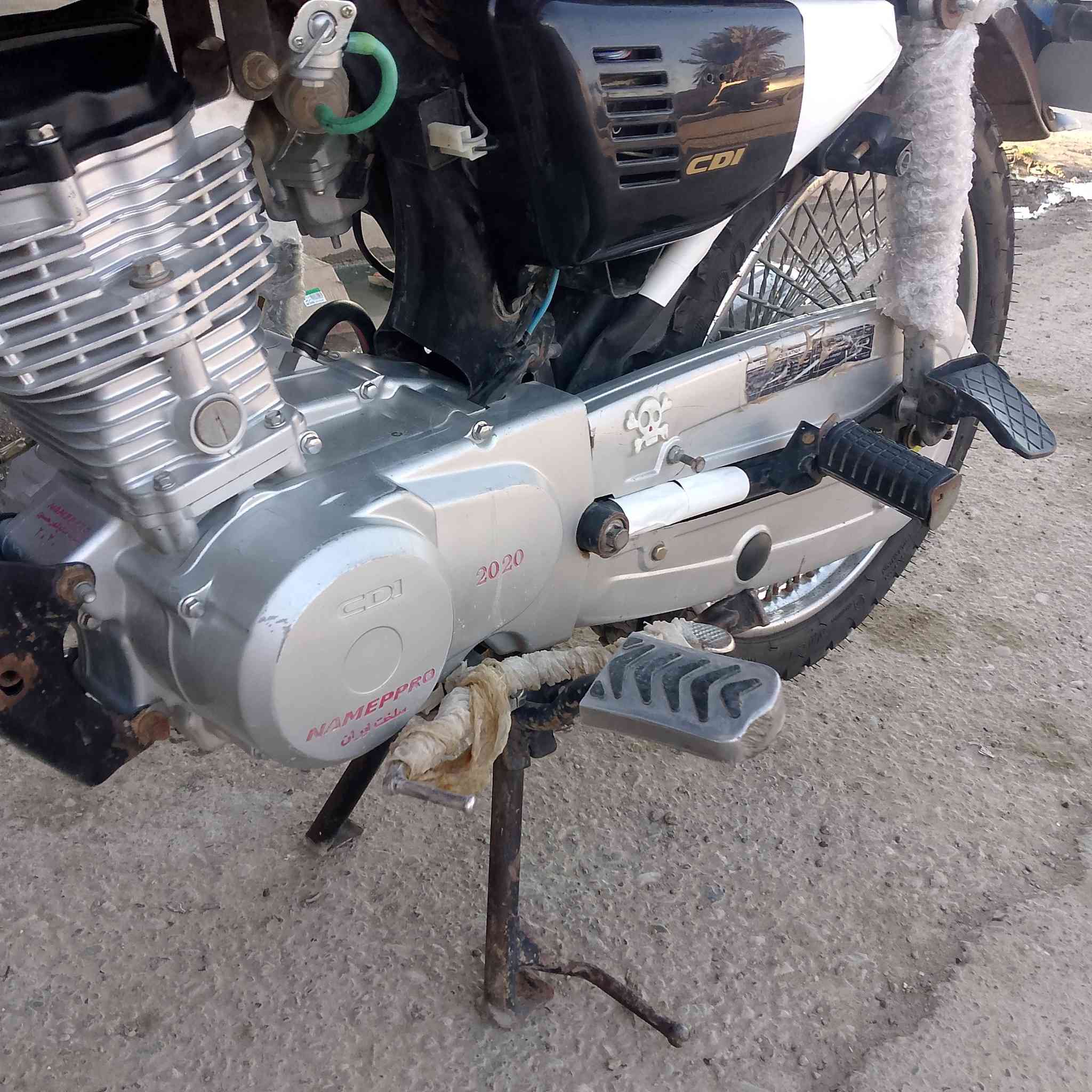 السلام عليكم 
موطور للبيع موديل2020
نامي برو 
السعر 360 وبي مجال  
الخاص مفتوح 
او اتصل ***********
