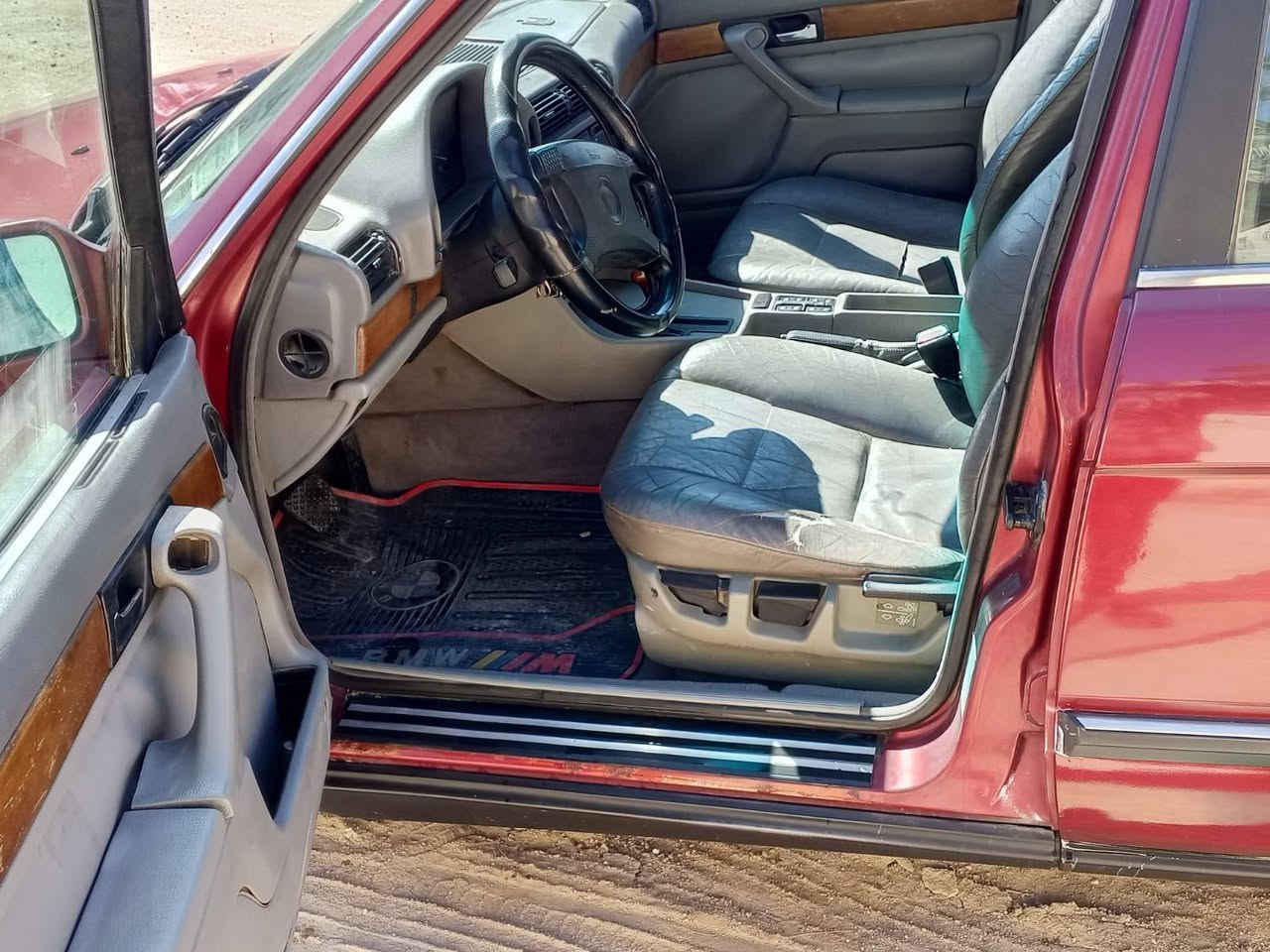 للبيع بي ام حجم 735 للستفيار على هذا الرقم ***********
