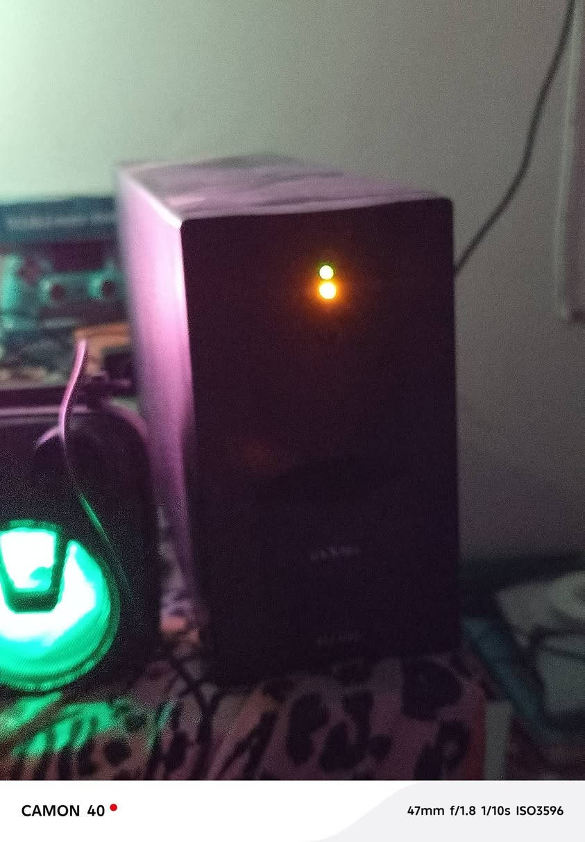 سلام عليكم
بلي 4 فات مهكر  مع يو بي اس و3 يدات تجارية 
سعر 250 مكان ديوانية 
للاستفسار: *********** واتس
