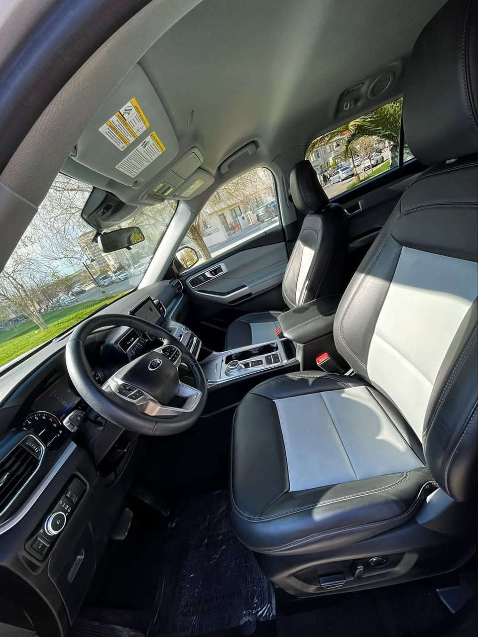 السلام ت
للبيع فورد اكس بلور رقم اربيل 

ثلاث مقاعد vib  

تبريد ثلاث قطع 

بصمه شاشه كبيره 

كشنات جلد هيتر 

ثلاث انضمه قياده 

رادار نقطه عمياء 

تو ويل 

ستيرن هيتر 

4 سلندر توربو 

سياره نضيفه جدا 

ماشيه 23 الف فقط

ضررها خشم البوند فقط بدون دواخل 

السعر 260 وبيها شويه مجال 

للاستفسار 

***********

***********
