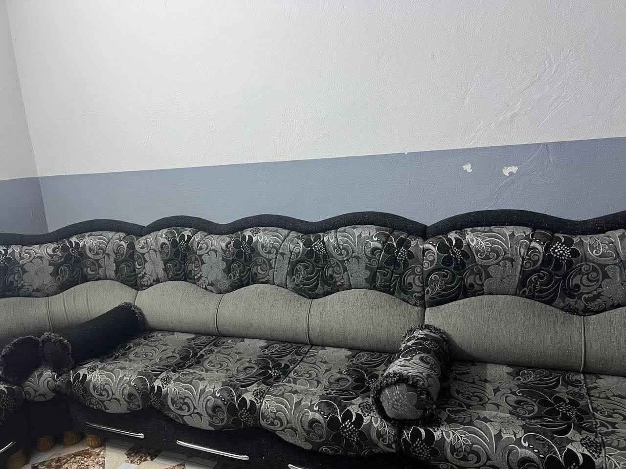#ديوان خشب #عراقي #اصلي شرط  فصال طول 8 امتار و زاوية عدد 2 سعر 500 وبي مجال  مكان ايسر


**إذا كنت صاحب هذا الإعلان وتريد حذفه لأي سبب، رجاءا أرسل رسالة إلى الدعم الفني**