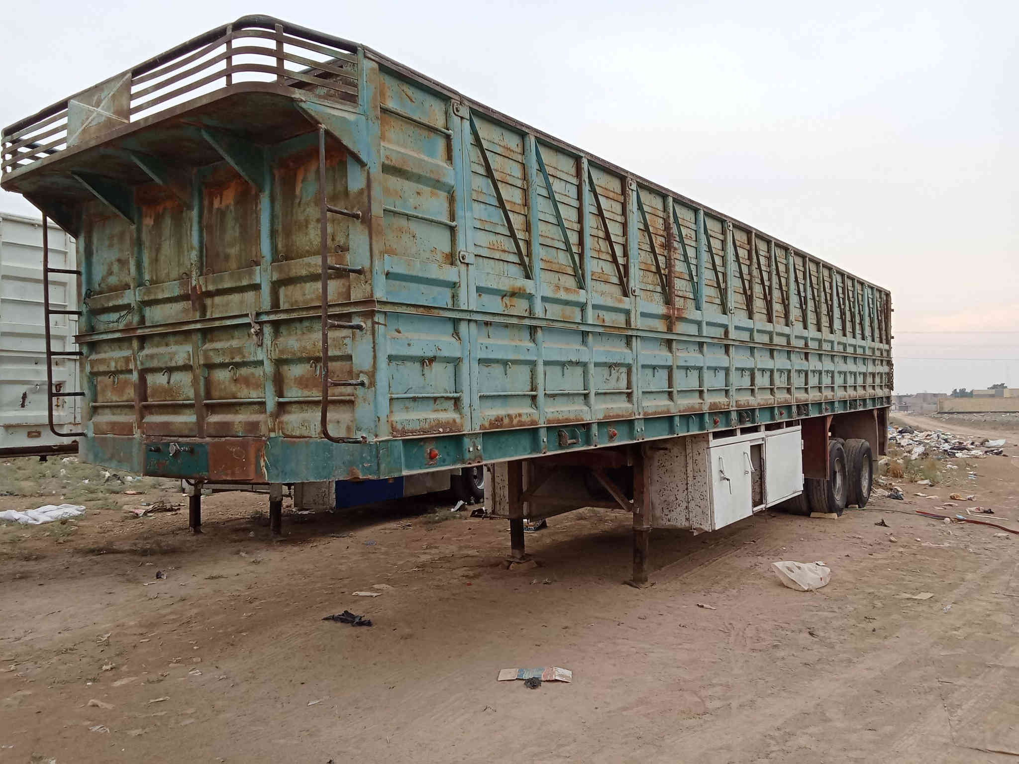 عربانه للبيع  *********** ***********,/ االسعر 65
