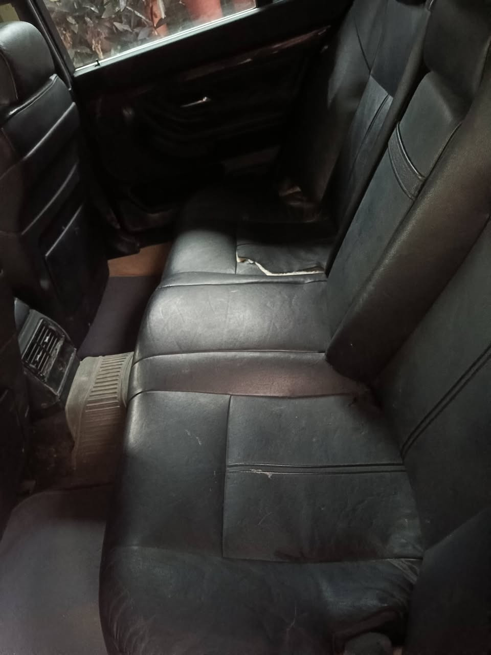 كاسحه 740 موديل 96 كير ومحرك شرط سنويته نافذه شرط التحويل السعر 55وبيه مجال  عليه 3اوراق تنزل من السعر بيع او امراوس


**إذا كنت صاحب هذا الإعلان وتريد حذفه لأي سبب، رجاءا أرسل رسالة إلى الدعم الفني**